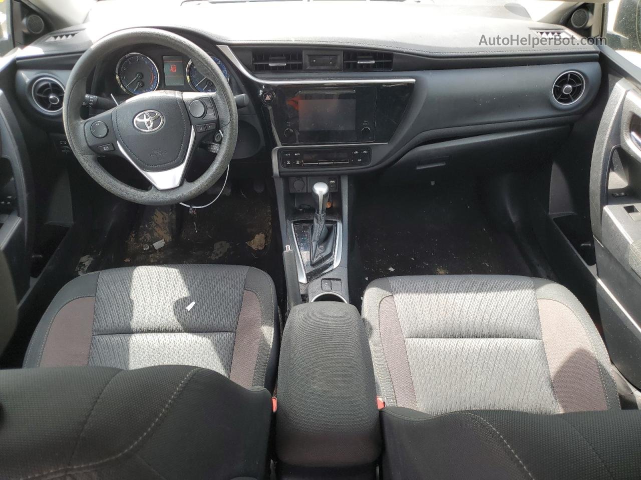 2019 Toyota Corolla L Черный vin: 2T1BURHE1KC230933