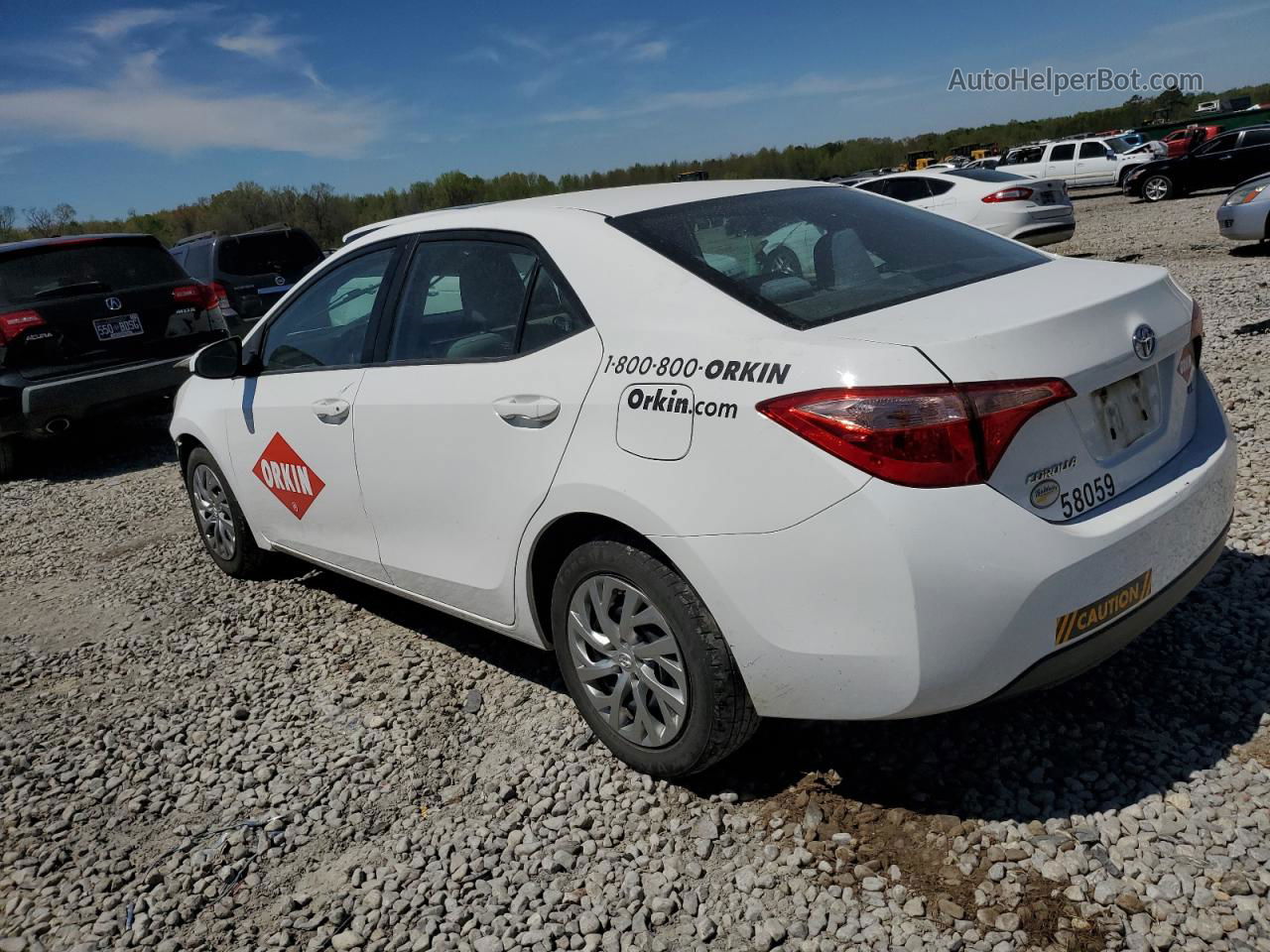 2019 Toyota Corolla L White vin: 2T1BURHE1KC240247