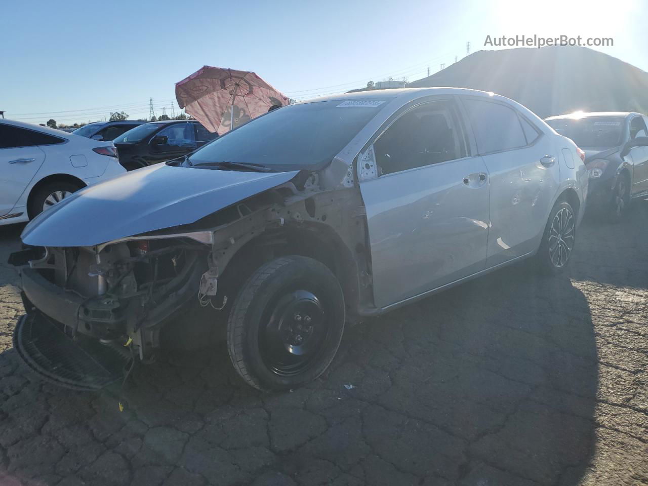 2014 Toyota Corolla L Silver vin: 2T1BURHE2EC059954