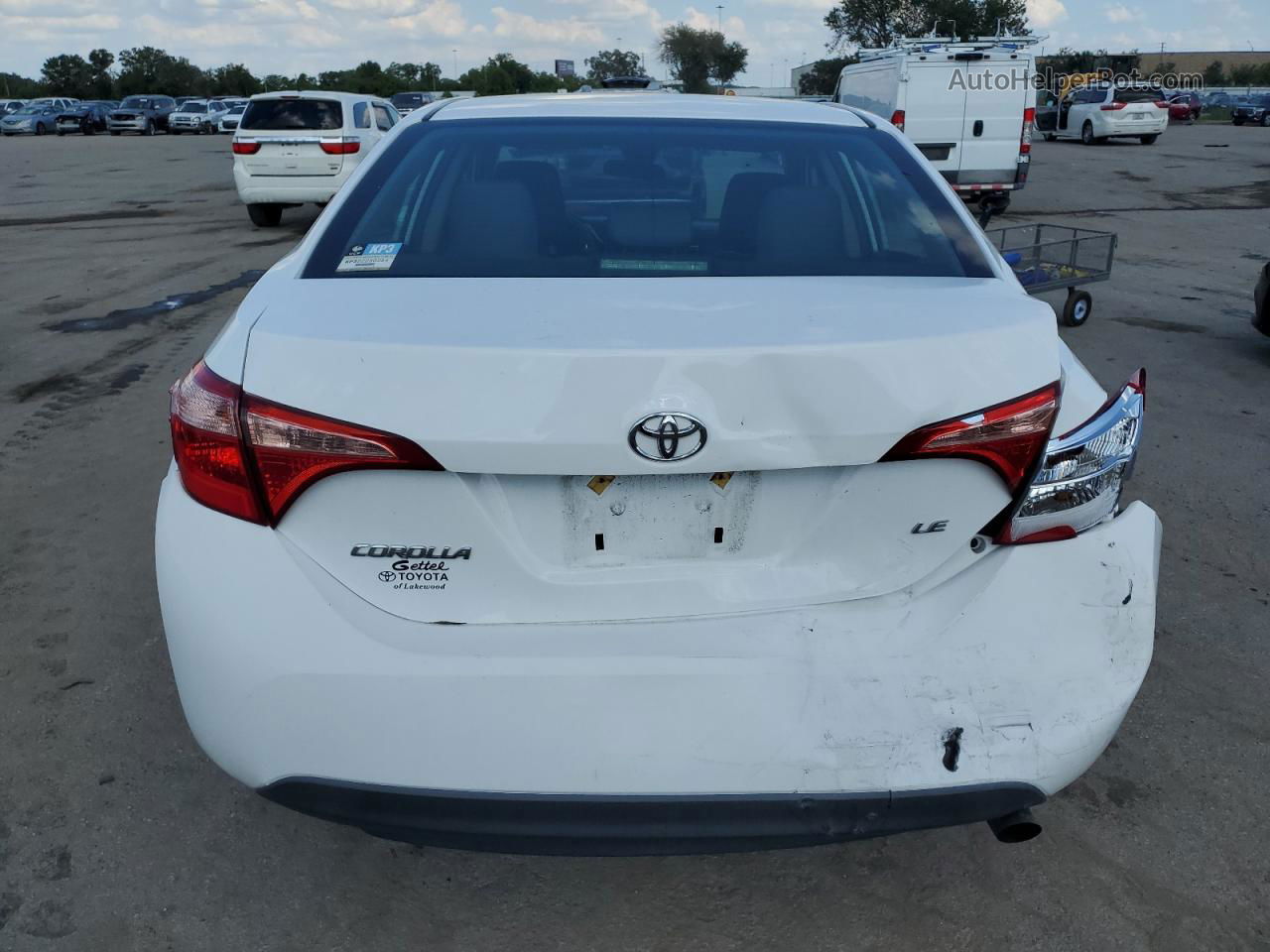 2018 Toyota Corolla L White vin: 2T1BURHE2JC096075