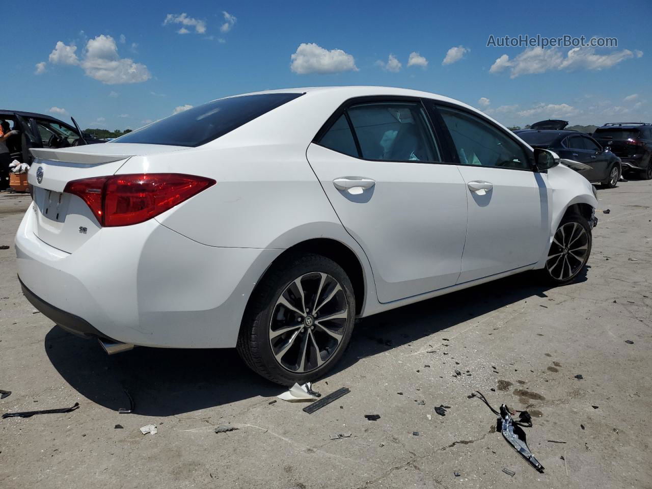 2019 Toyota Corolla L White vin: 2T1BURHE2KC196470