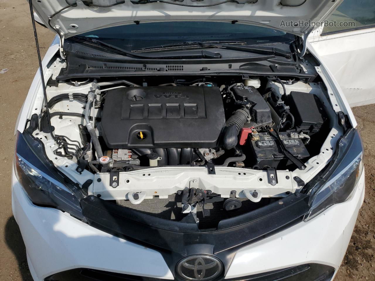 2019 Toyota Corolla L Белый vin: 2T1BURHE2KC216832