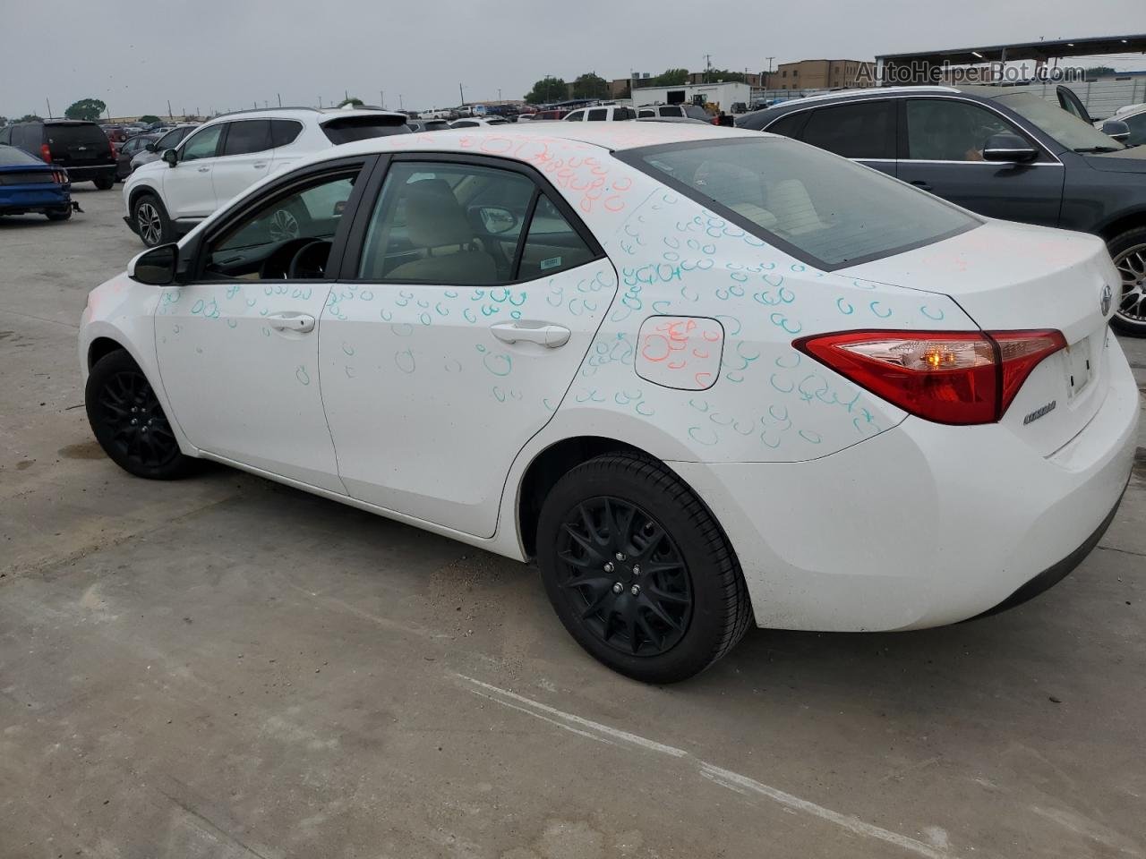 2019 Toyota Corolla L White vin: 2T1BURHE2KC233548