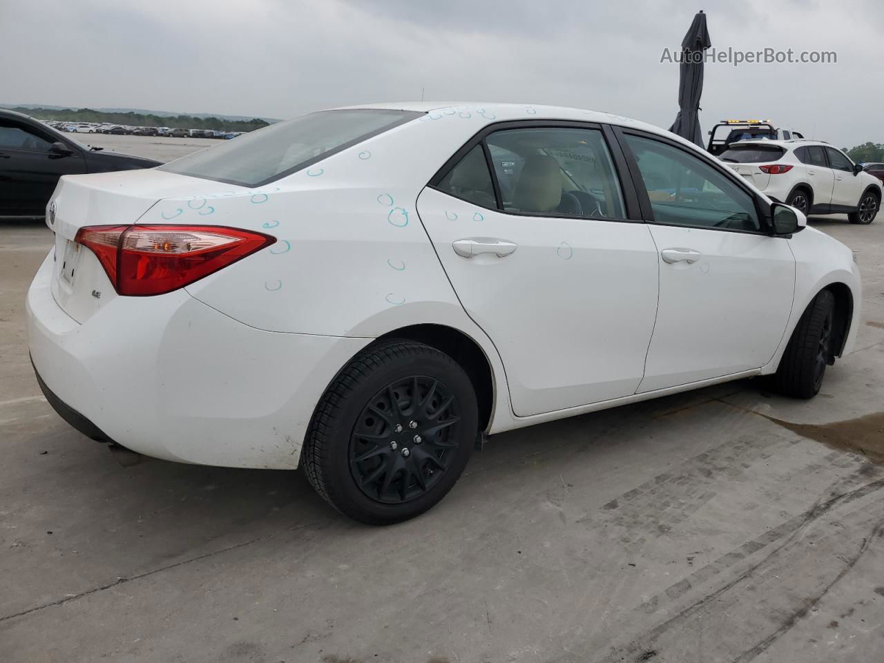 2019 Toyota Corolla L Белый vin: 2T1BURHE2KC233548