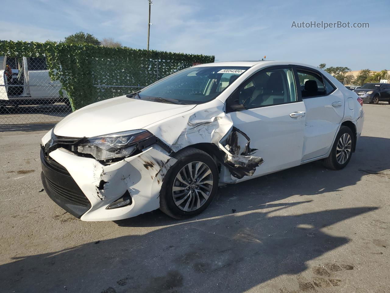 2019 Toyota Corolla L White vin: 2T1BURHE2KC237907