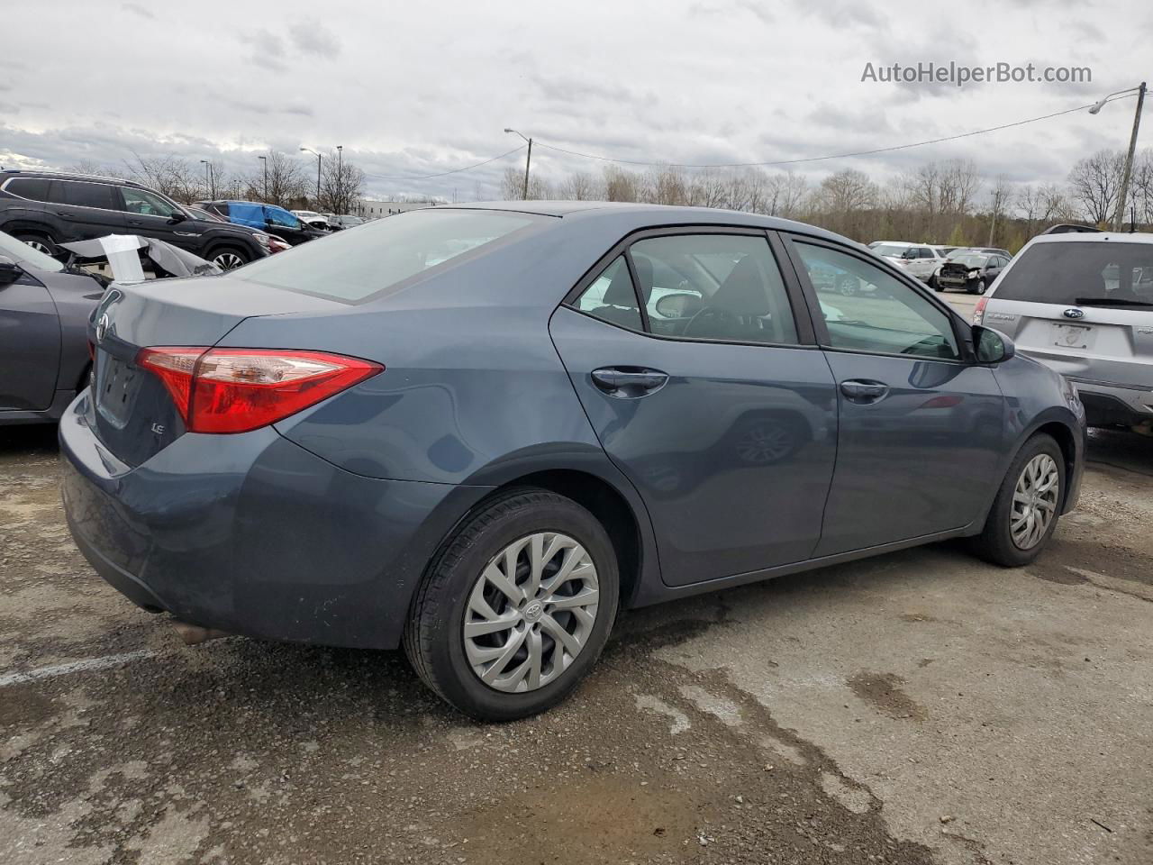 2019 Toyota Corolla L Blue vin: 2T1BURHE2KC240550