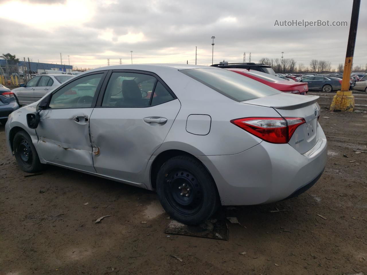 2015 Toyota Corolla L Серебряный vin: 2T1BURHE3FC443002