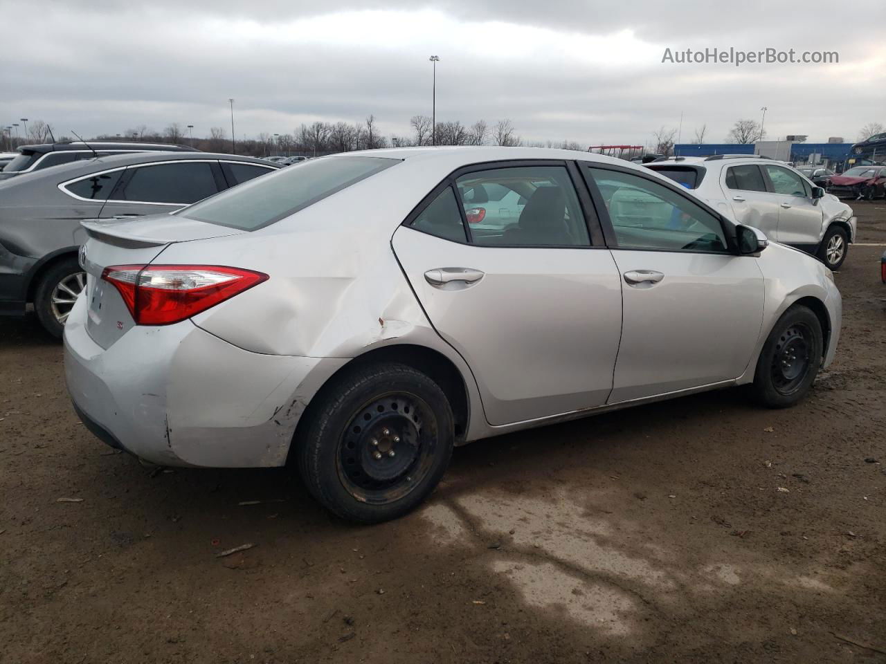 2015 Toyota Corolla L Серебряный vin: 2T1BURHE3FC443002