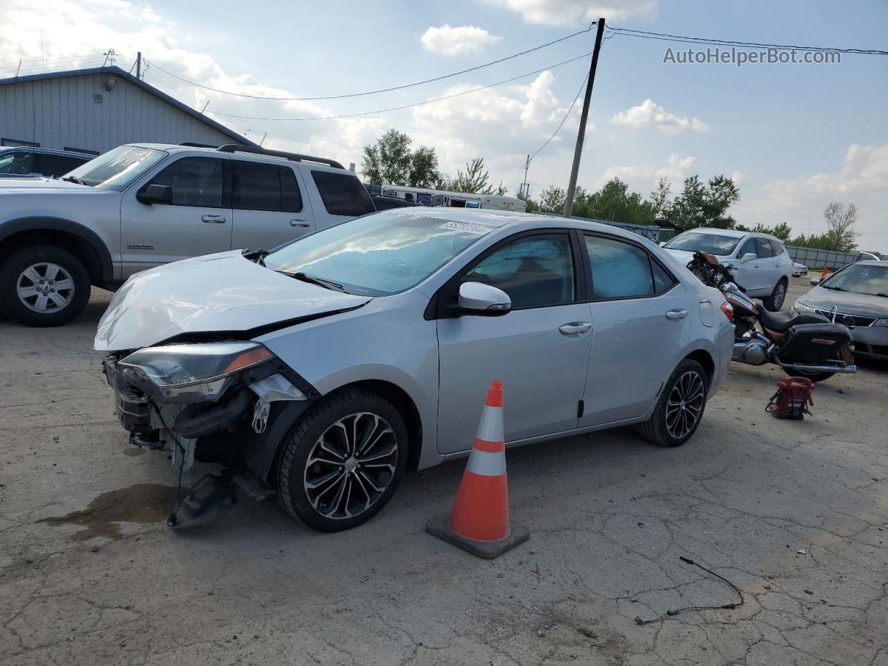 2015 Toyota Corolla L Silver vin: 2T1BURHE3FC448328