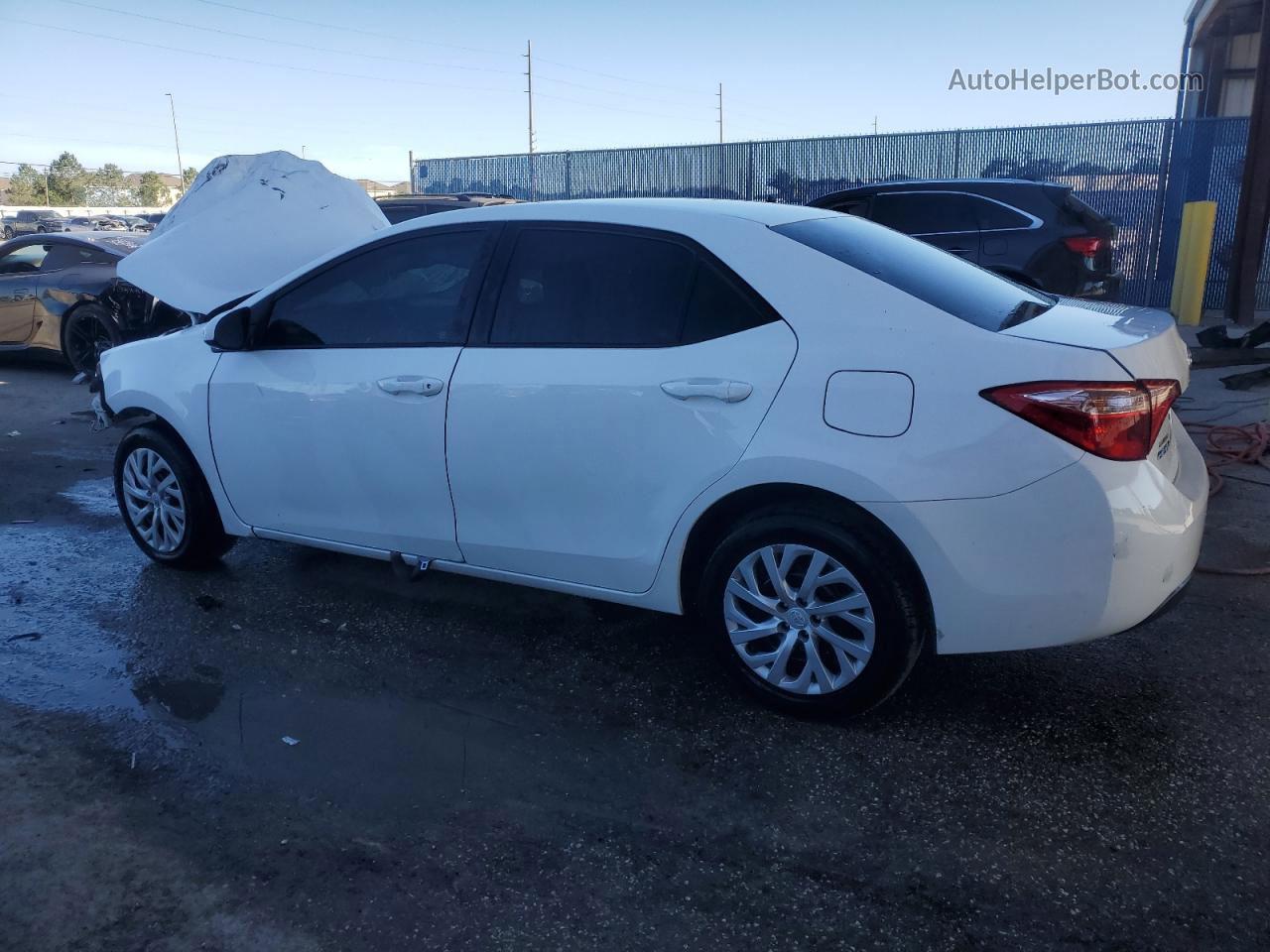 2017 Toyota Corolla L White vin: 2T1BURHE3HC813660