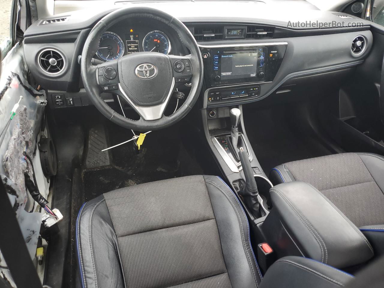 2017 Toyota Corolla L Белый vin: 2T1BURHE3HC828191