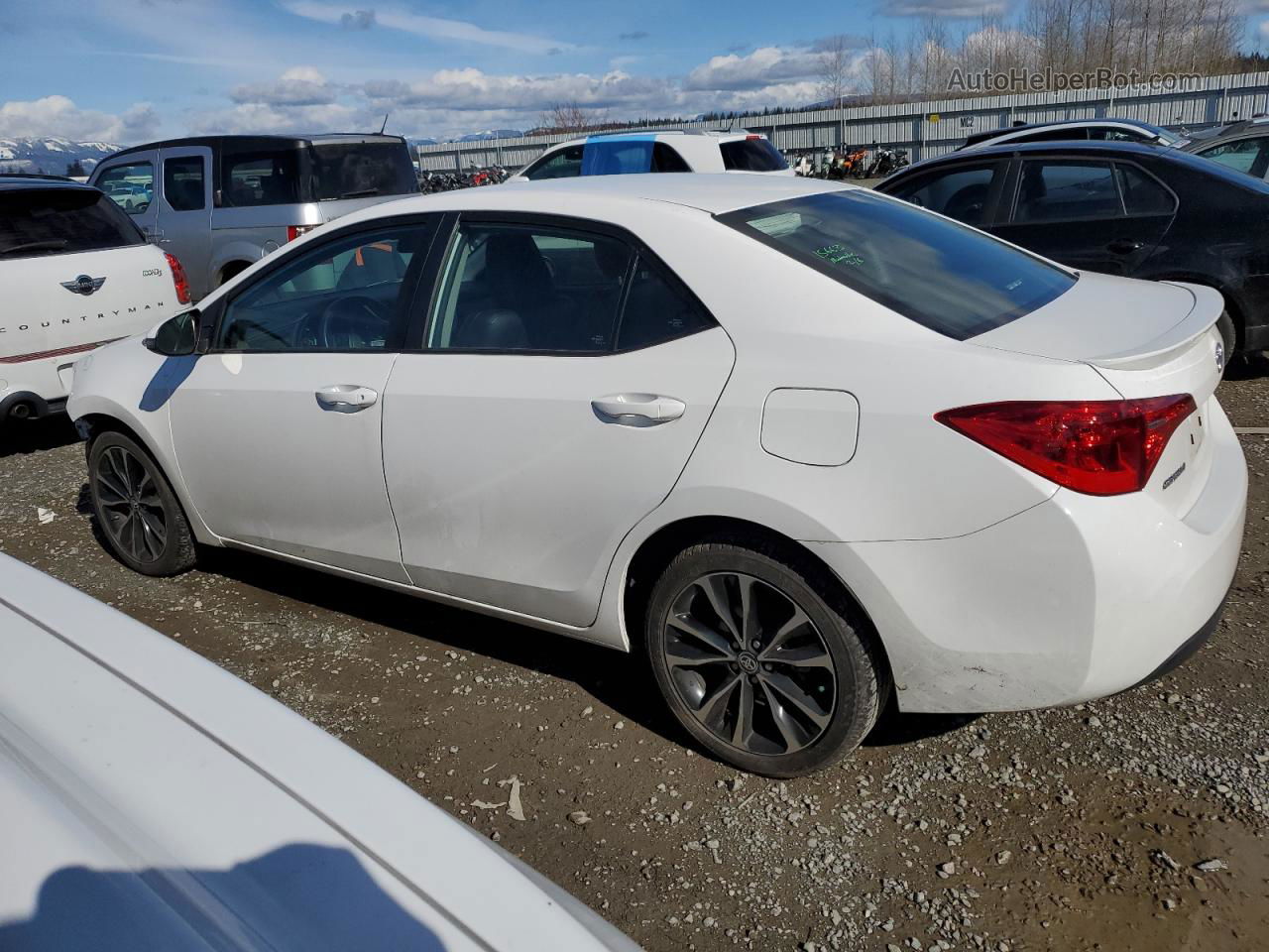 2019 Toyota Corolla L White vin: 2T1BURHE3KC181055