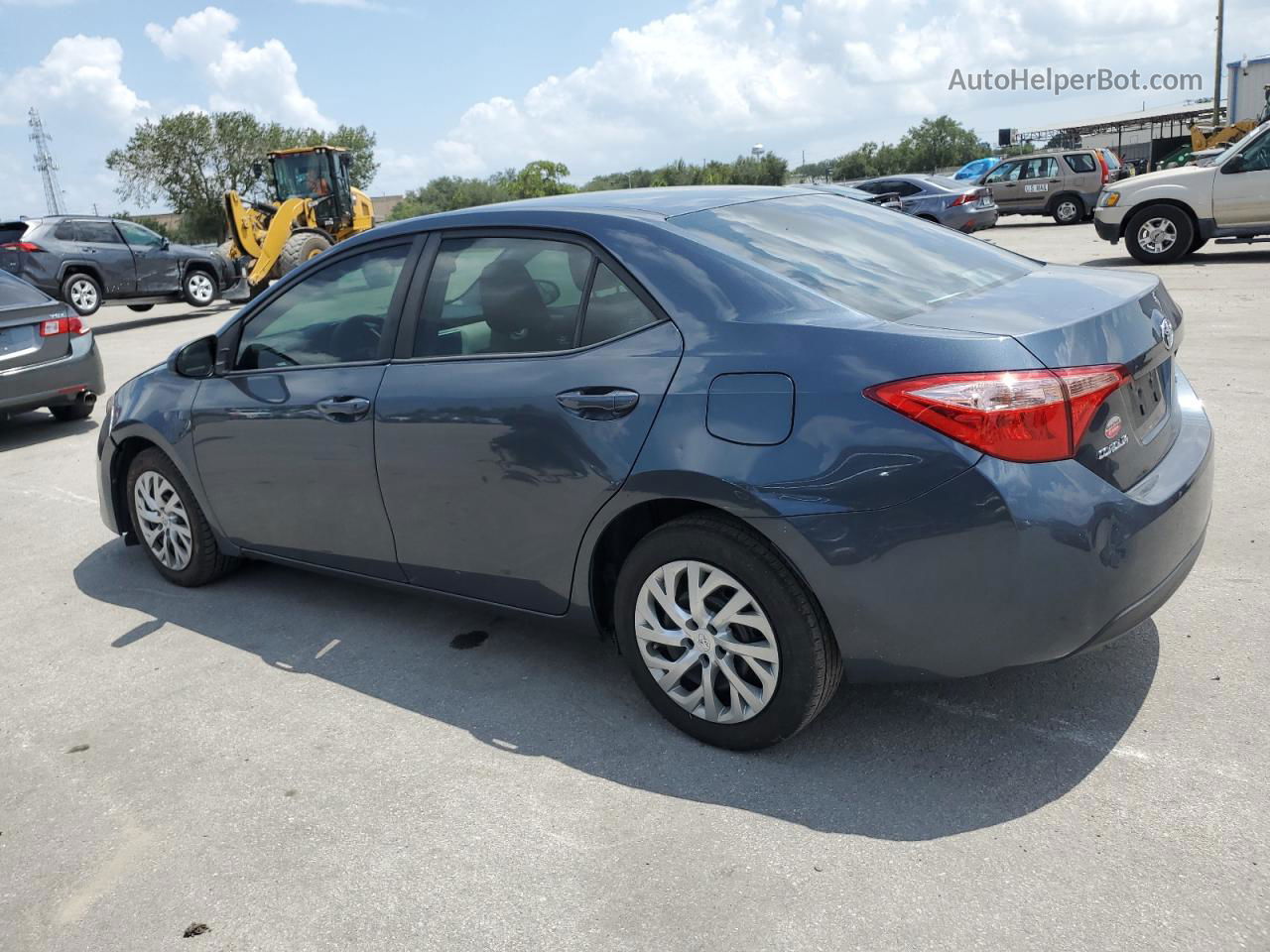 2019 Toyota Corolla L Blue vin: 2T1BURHE3KC213485