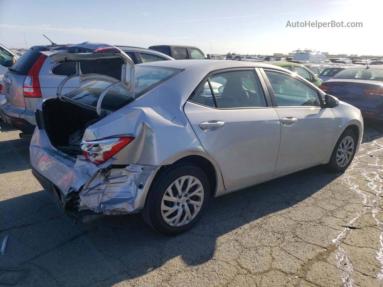 2019 Toyota Corolla L Silver vin: 2T1BURHE3KC227578