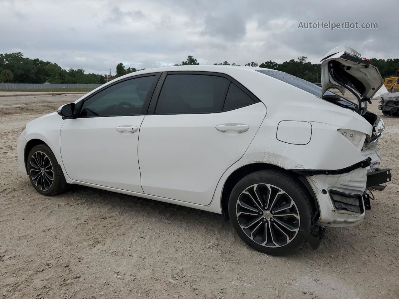 2014 Toyota Corolla L White vin: 2T1BURHE4EC001196