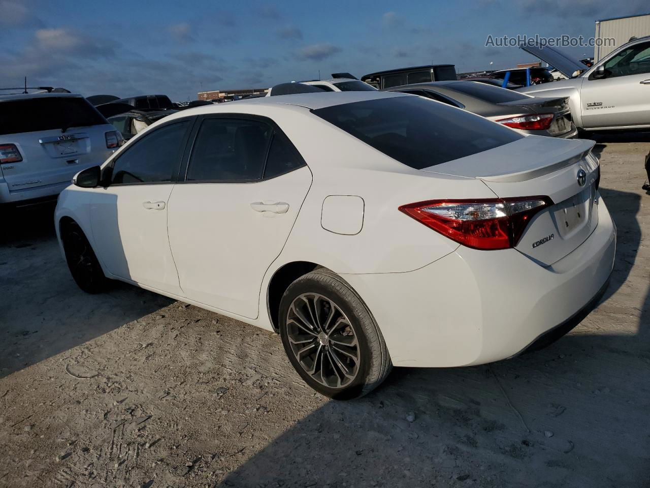 2015 Toyota Corolla L White vin: 2T1BURHE4FC340977