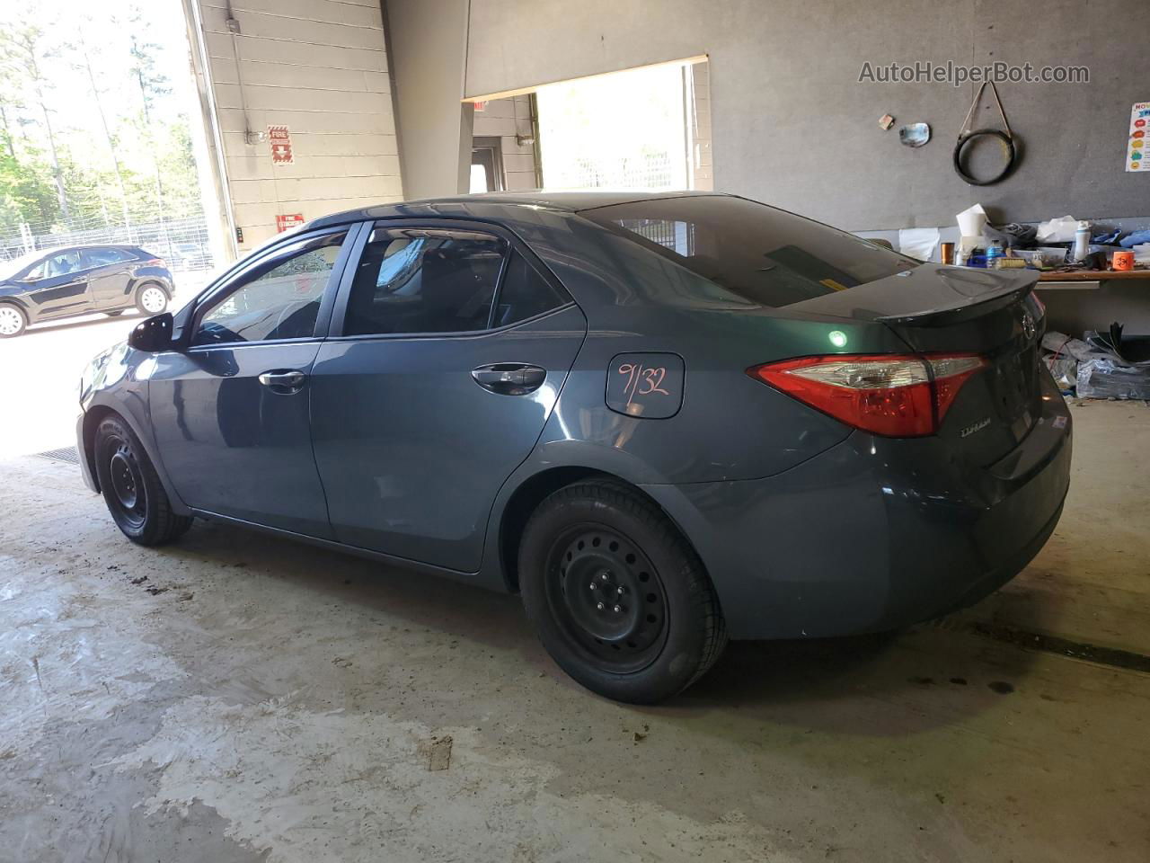 2015 Toyota Corolla L Серый vin: 2T1BURHE4FC440576