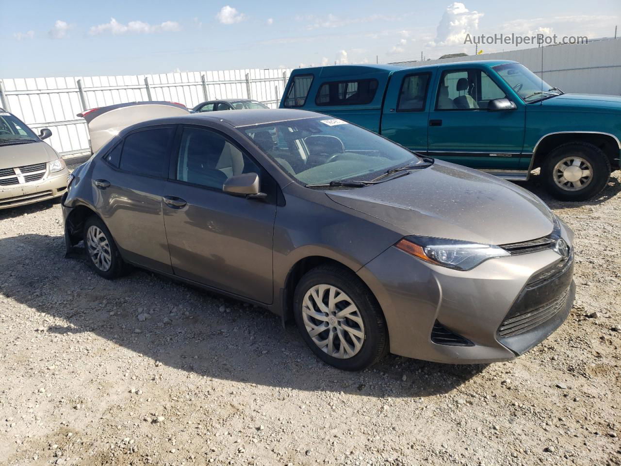 2017 Toyota Corolla L Золотой vin: 2T1BURHE4HC912357