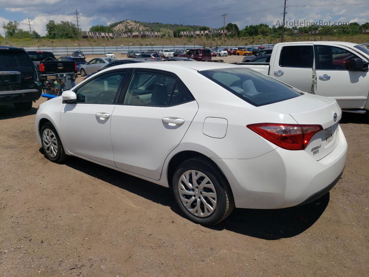 2017 Toyota Corolla L White vin: 2T1BURHE4HC935105