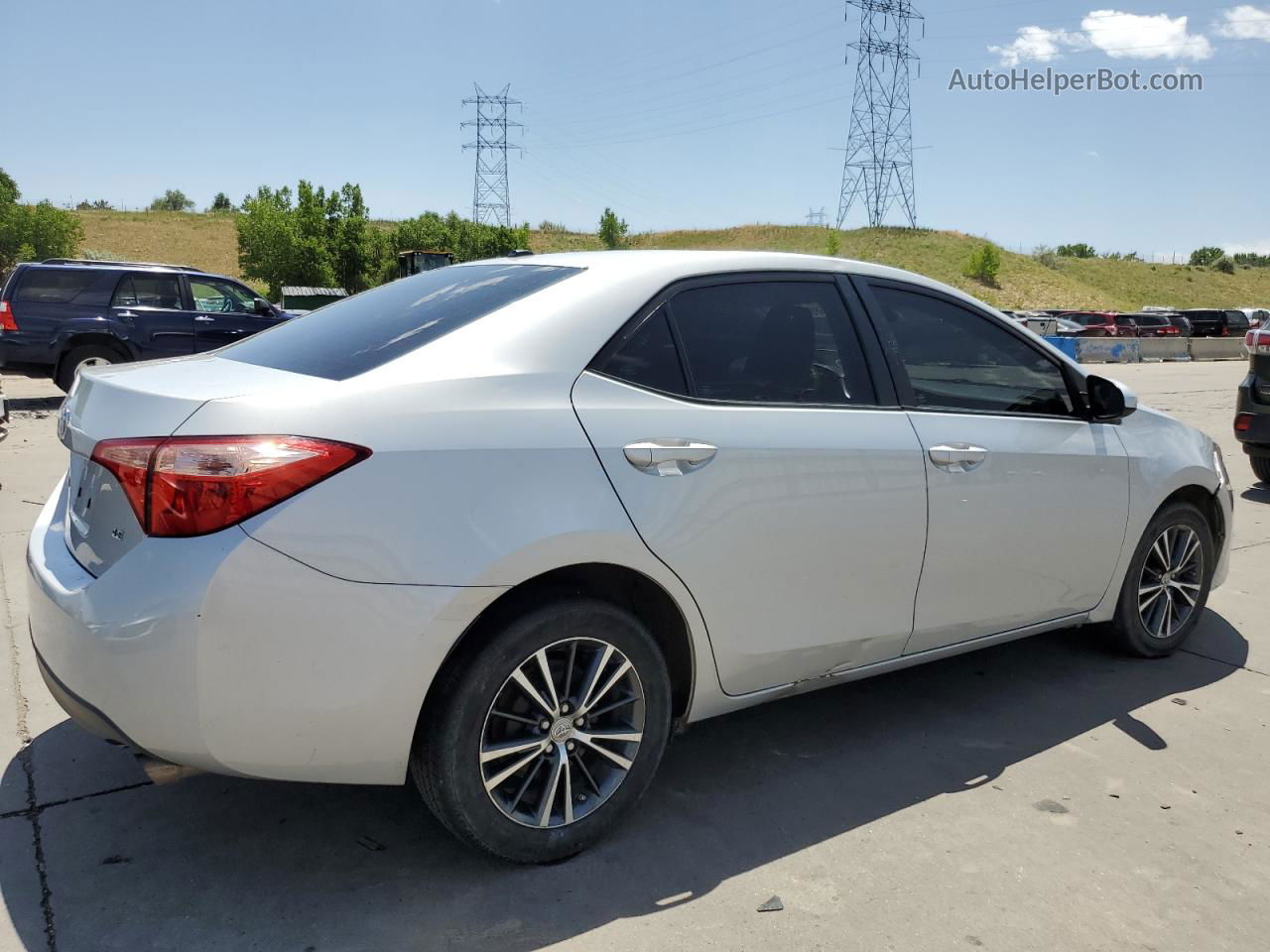 2017 Toyota Corolla L Серебряный vin: 2T1BURHE4HC936111