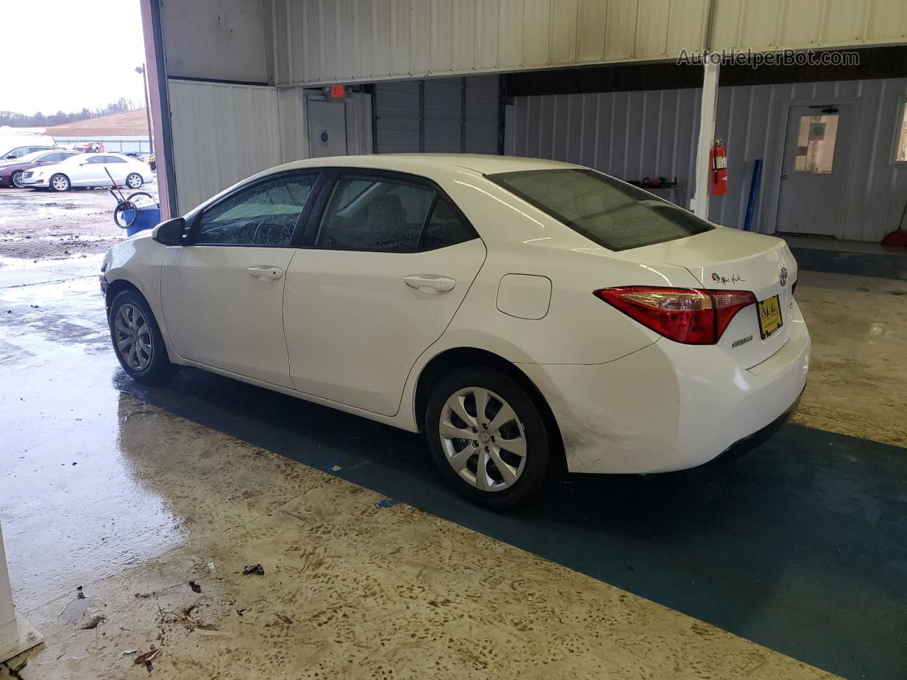 2017 Toyota Corolla L White vin: 2T1BURHE4HC945374