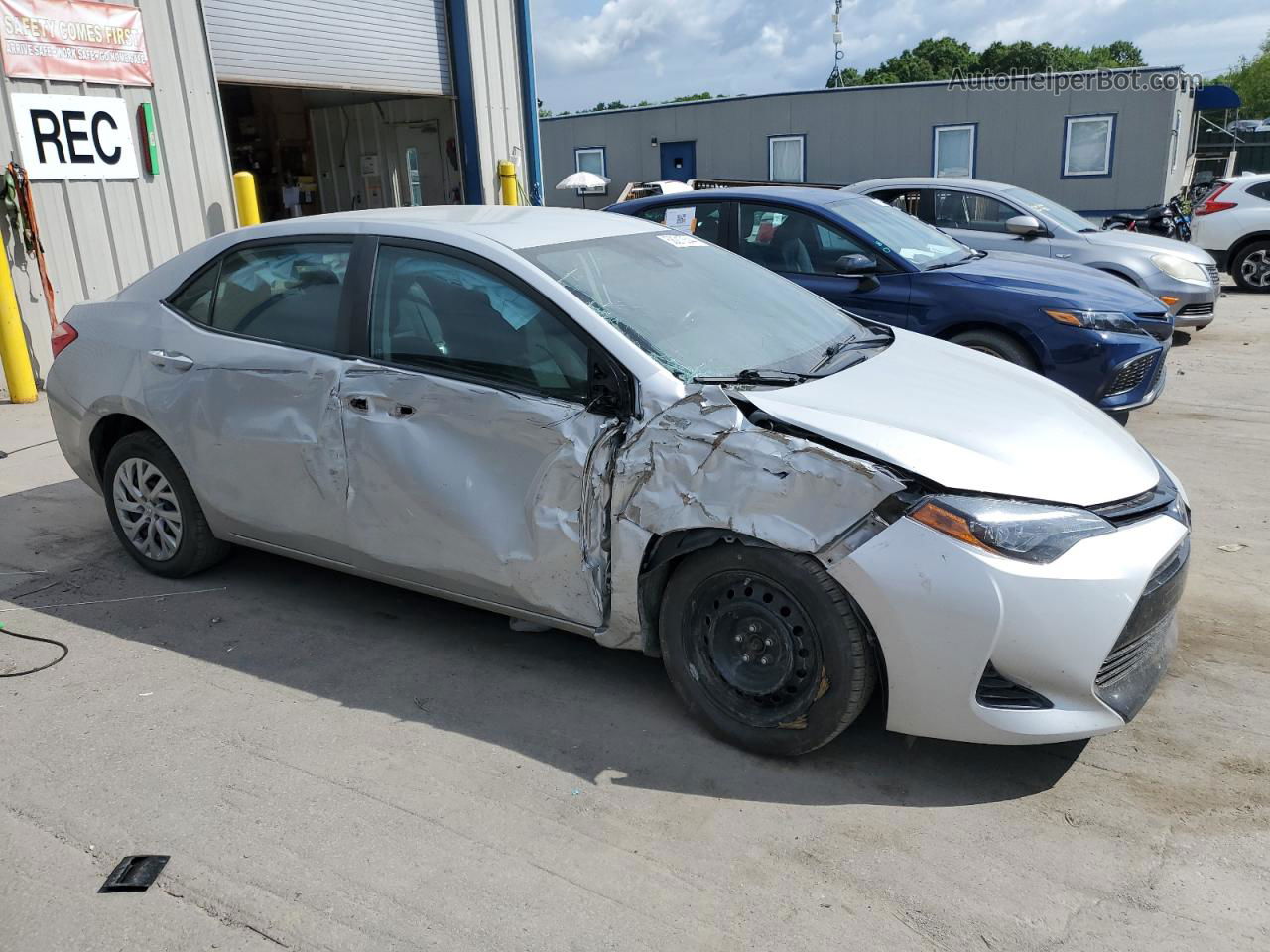 2017 Toyota Corolla L Silver vin: 2T1BURHE4HC947867