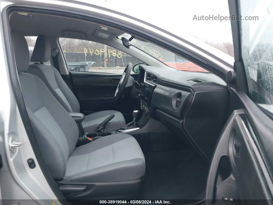 2019 Toyota Corolla L Silver vin: 2T1BURHE4KC205248