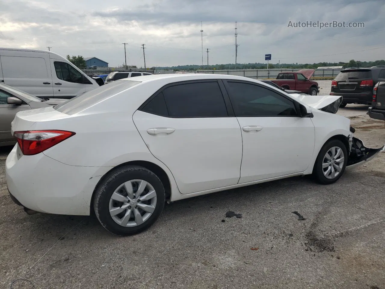 2015 Toyota Corolla L White vin: 2T1BURHE5FC286122