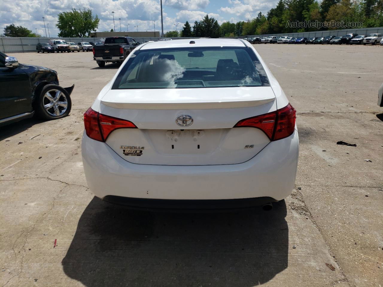 2017 Toyota Corolla L White vin: 2T1BURHE5HC858969