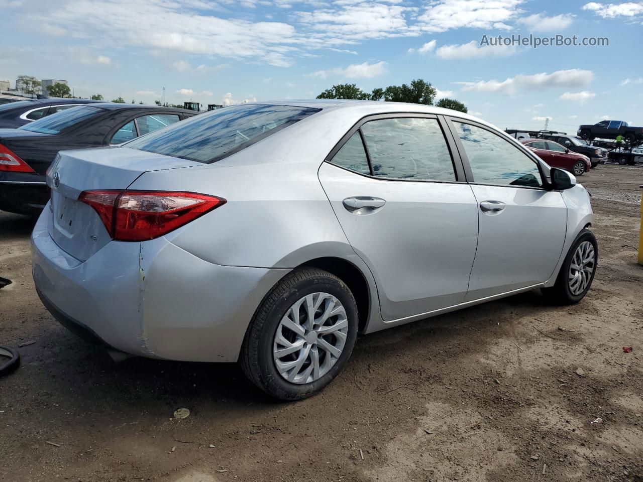 2017 Toyota Corolla L Silver vin: 2T1BURHE5HC889588