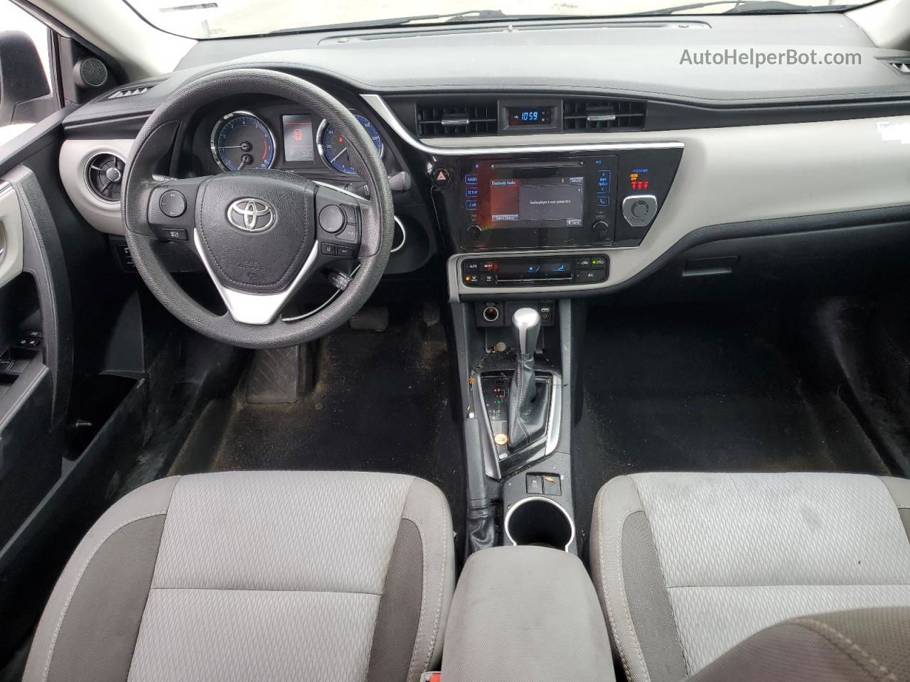 2019 Toyota Corolla L Белый vin: 2T1BURHE5KC130785