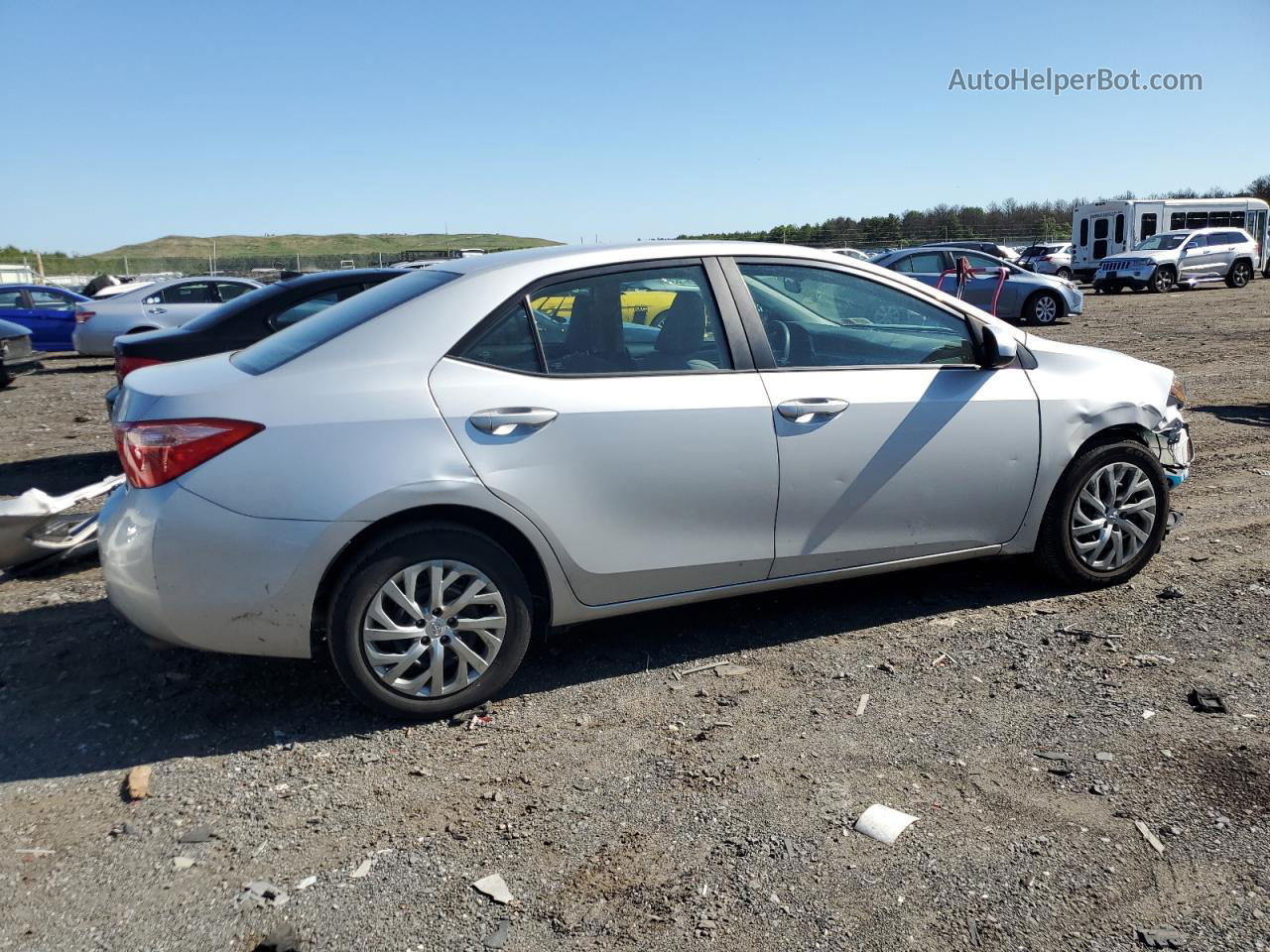 2019 Toyota Corolla L Silver vin: 2T1BURHE5KC132746