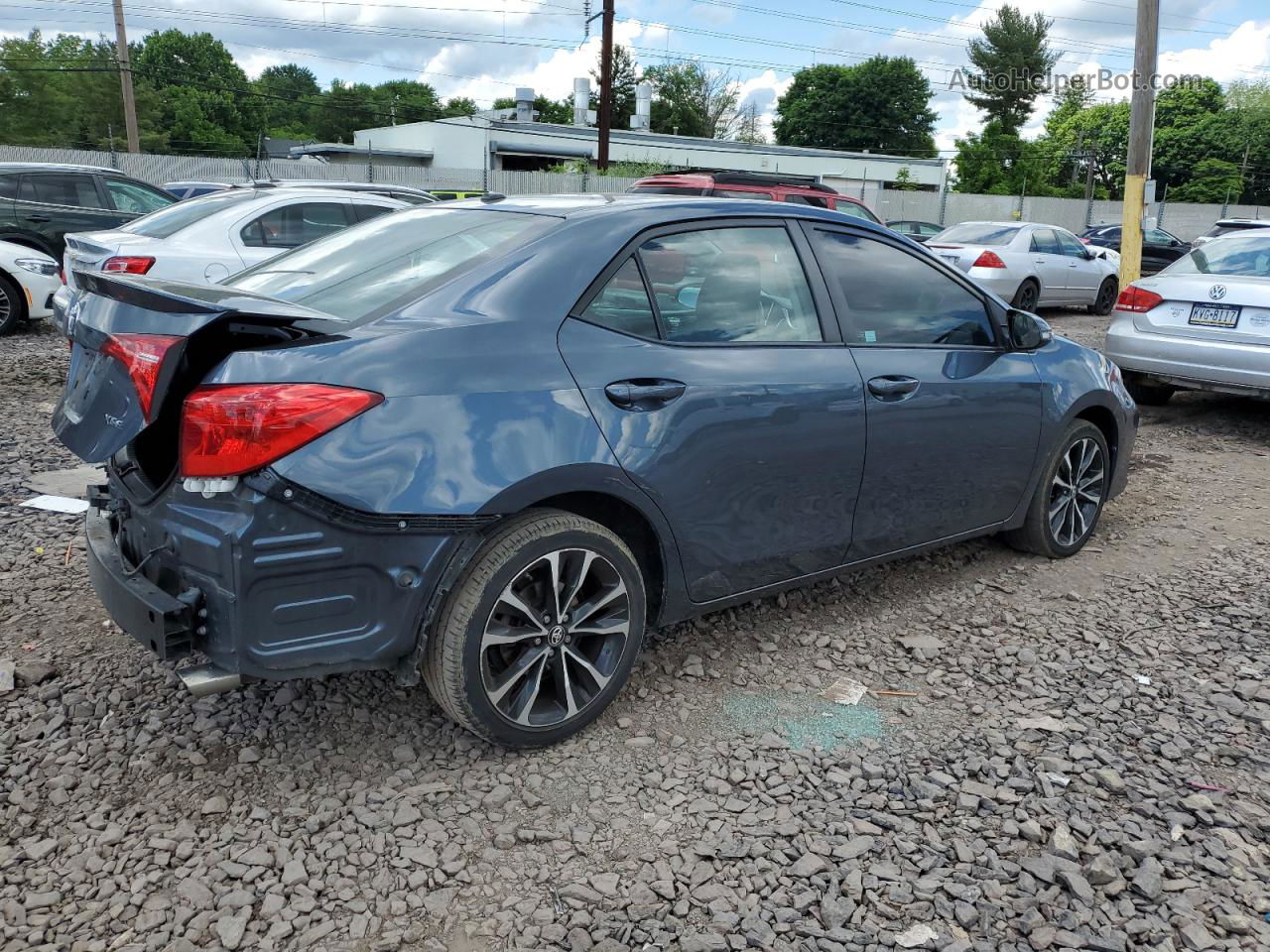 2019 Toyota Corolla L Blue vin: 2T1BURHE5KC166735