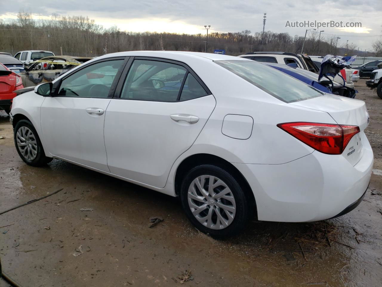 2019 Toyota Corolla L White vin: 2T1BURHE5KC225007