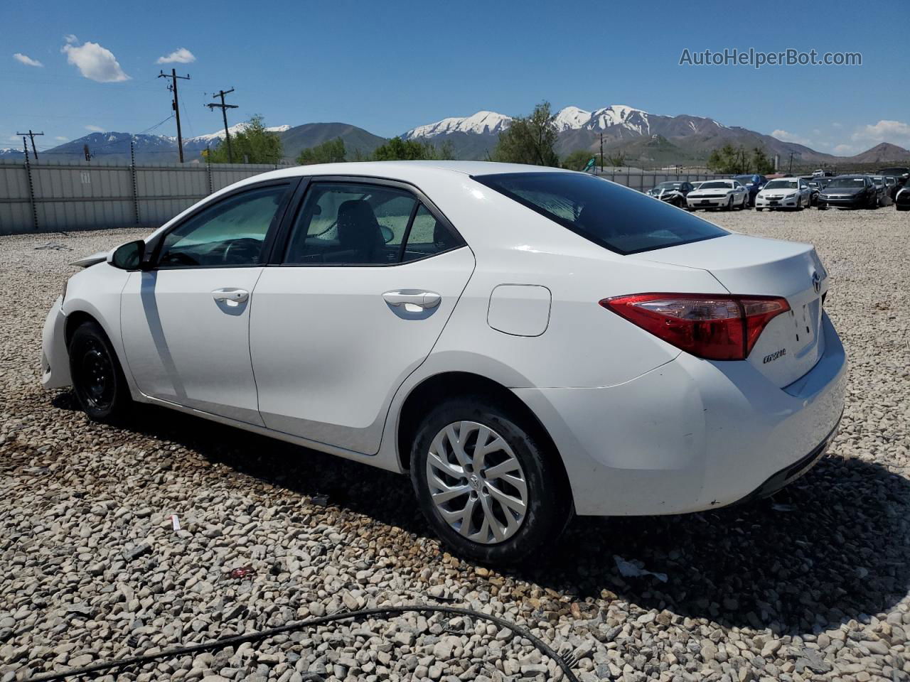 2017 Toyota Corolla L White vin: 2T1BURHE6HC924641