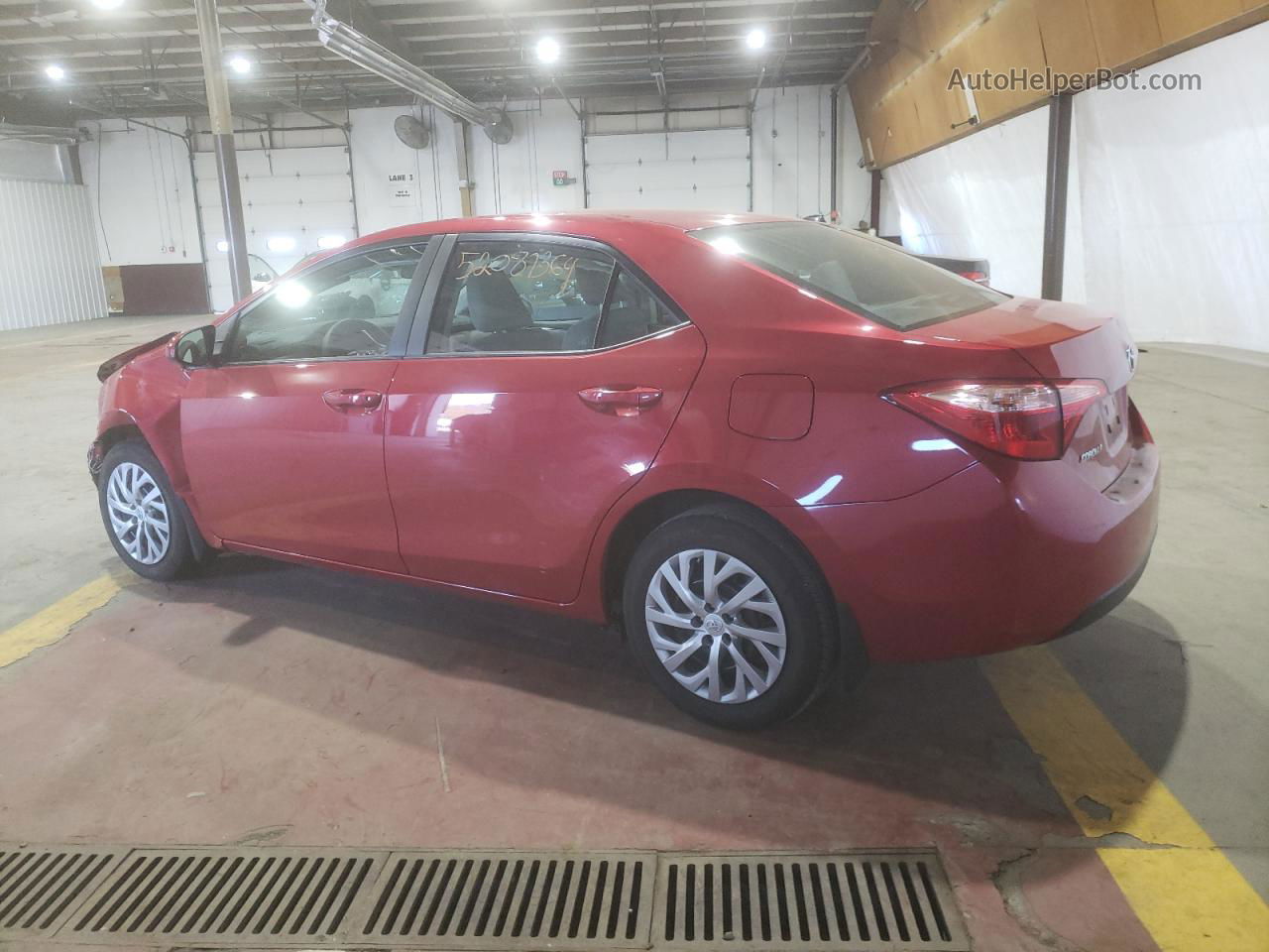 2019 Toyota Corolla L Красный vin: 2T1BURHE7KC134580