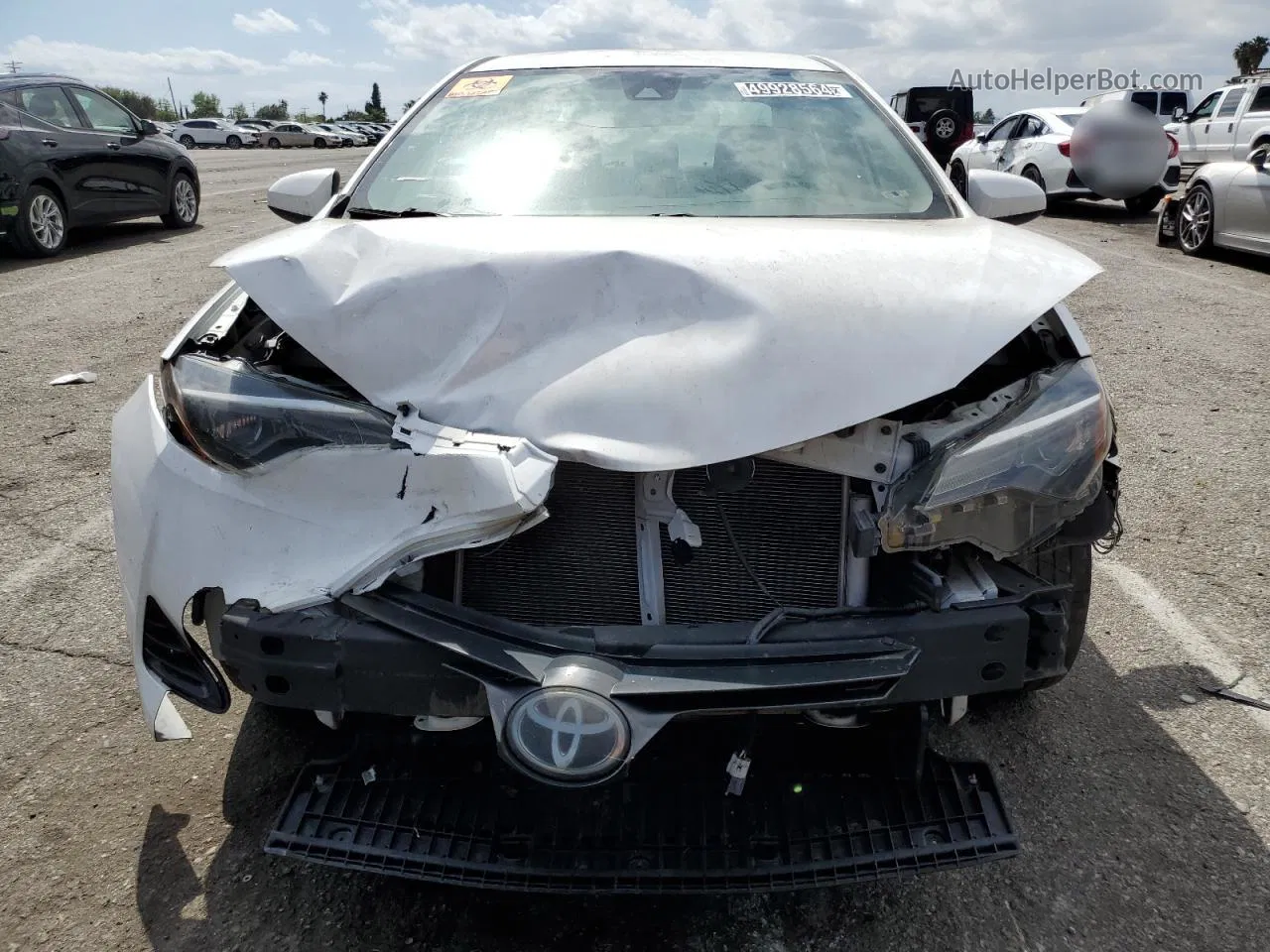 2019 Toyota Corolla L White vin: 2T1BURHE7KC136667