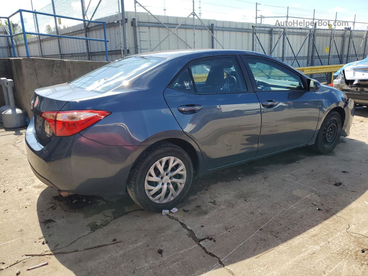 2019 Toyota Corolla L Gray vin: 2T1BURHE7KC178076