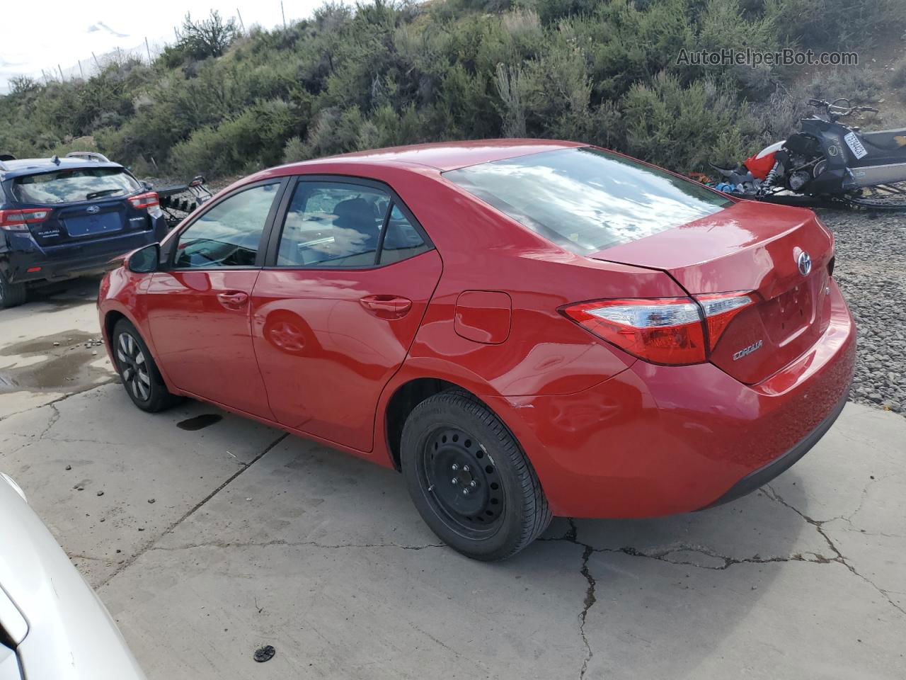 2015 Toyota Corolla L Red vin: 2T1BURHE8FC266172