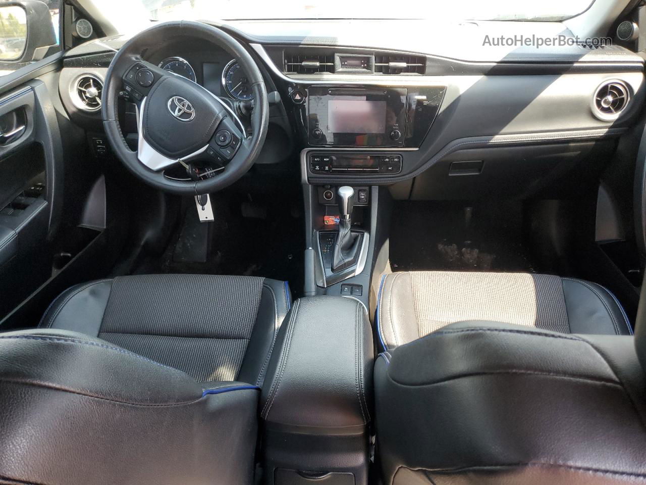 2017 Toyota Corolla L Черный vin: 2T1BURHE8HC749910