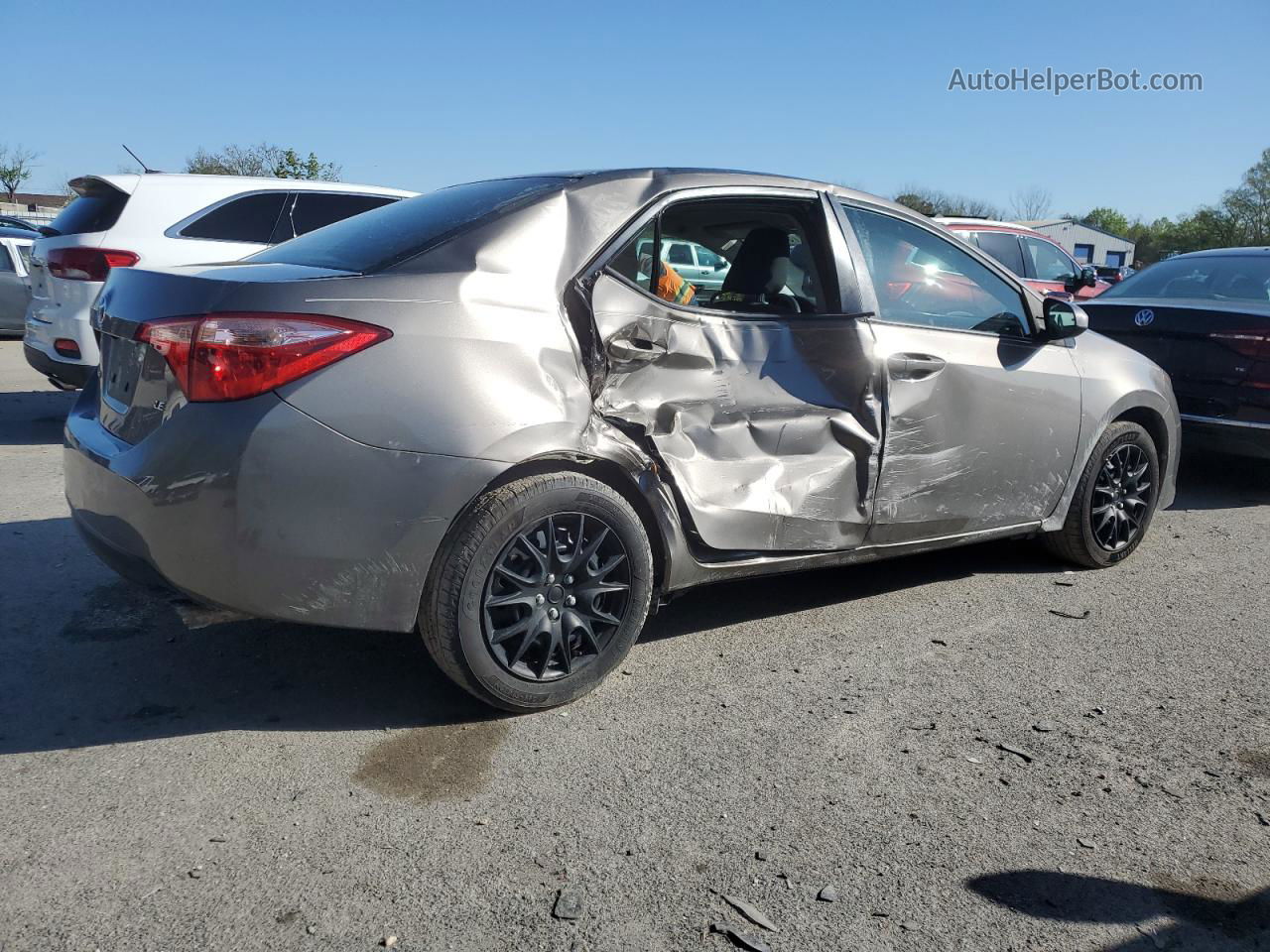 Price & History 2018 Toyota Corolla L 1.8l 4 vin