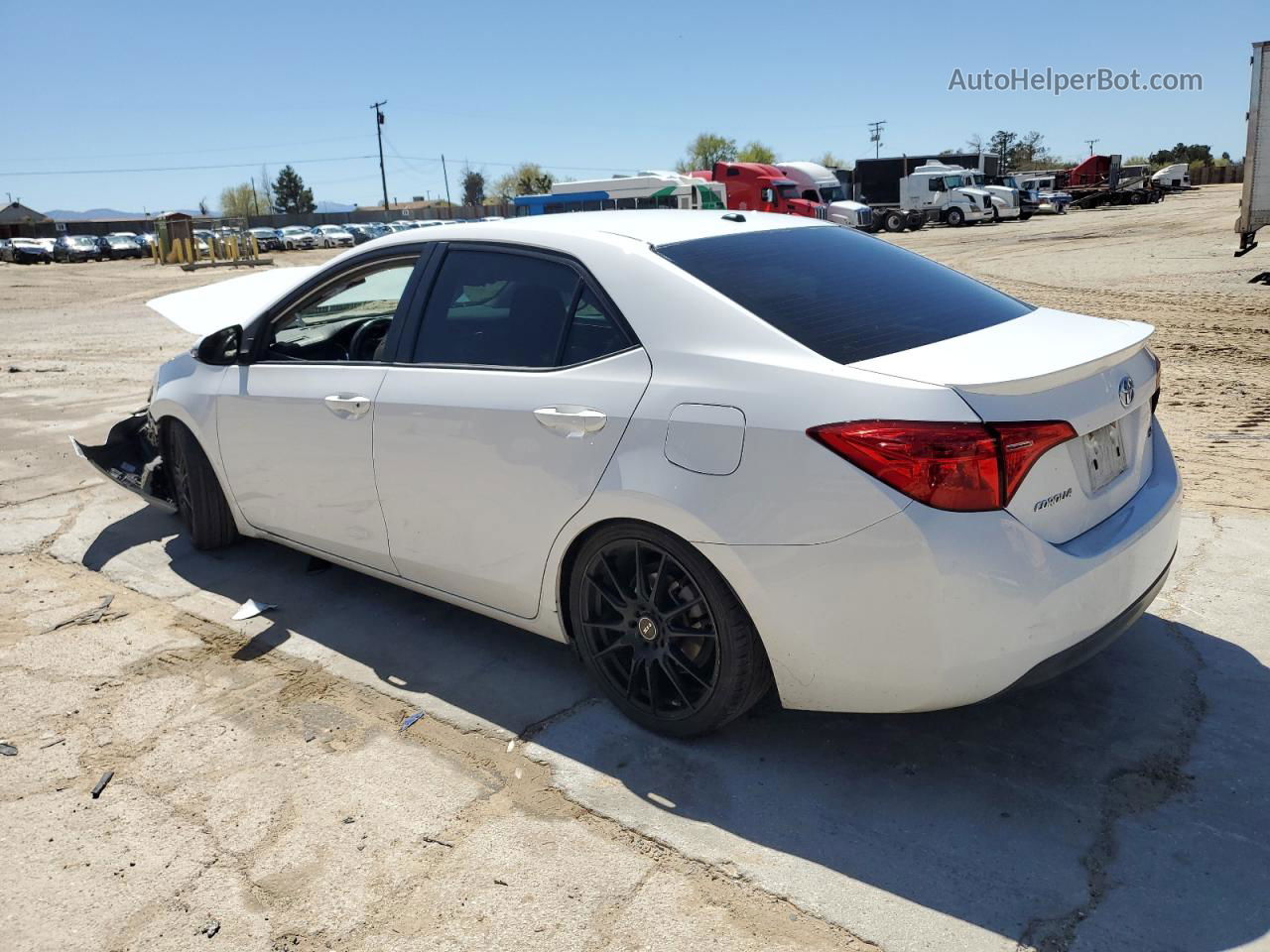 2019 Toyota Corolla L Белый vin: 2T1BURHE8KC128674