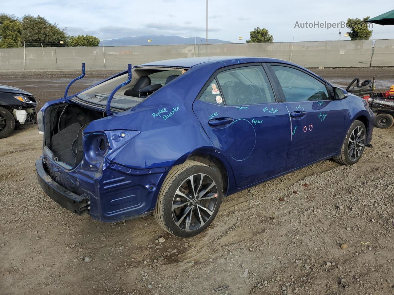 2019 Toyota Corolla L Синий vin: 2T1BURHE8KC140470