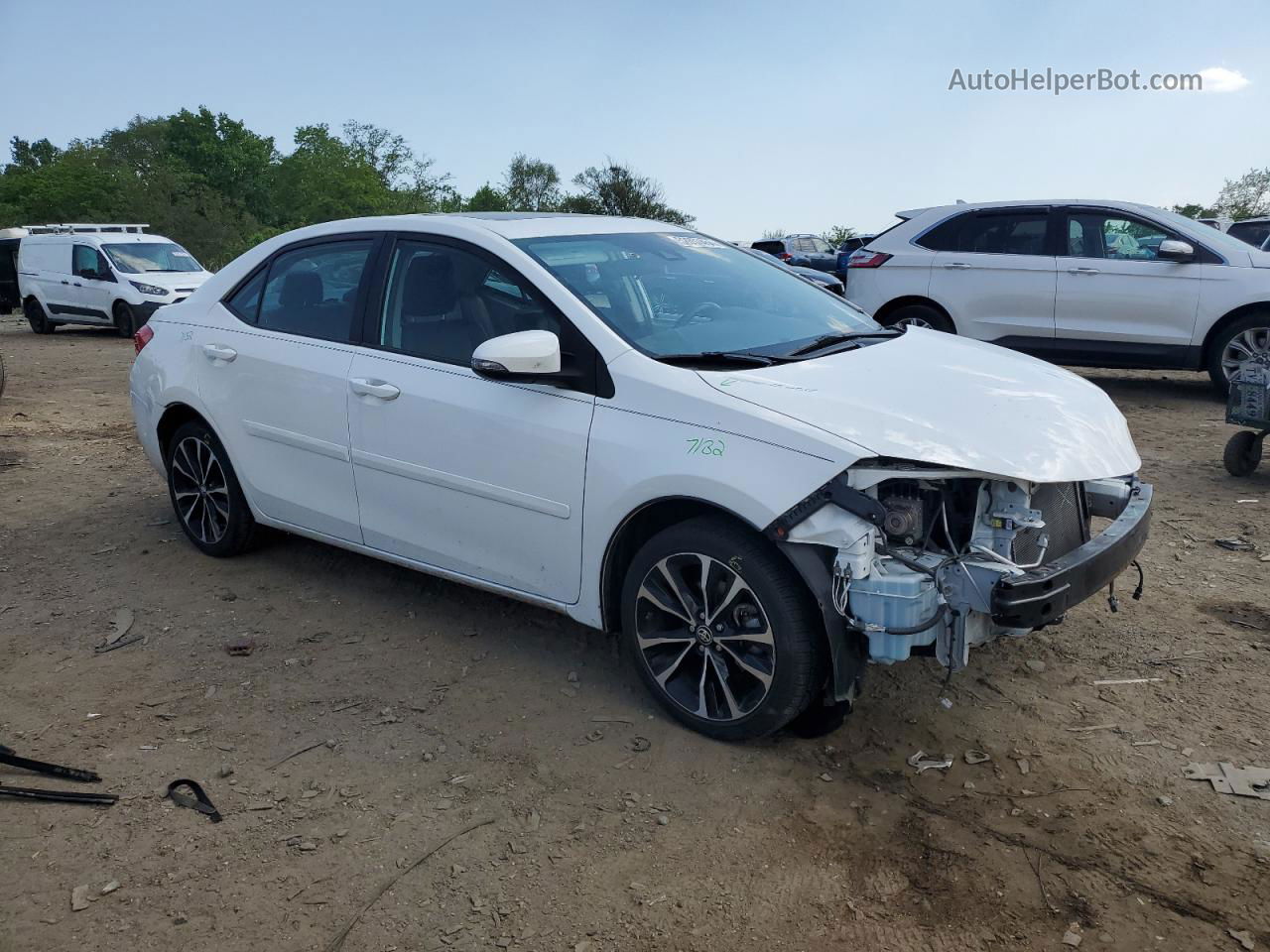 2019 Toyota Corolla L White vin: 2T1BURHE8KC152697