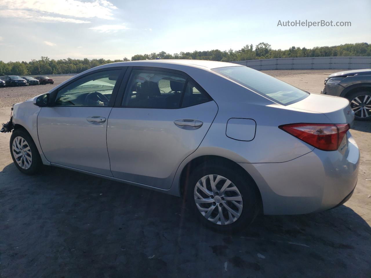 2019 Toyota Corolla L Silver vin: 2T1BURHE8KC160413