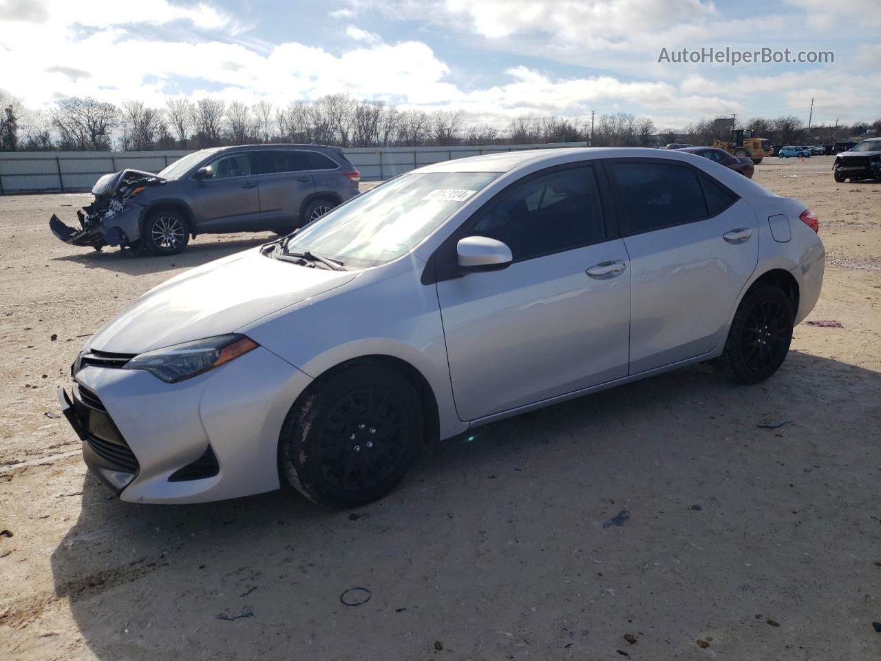 2019 Toyota Corolla L Silver vin: 2T1BURHE8KC163246