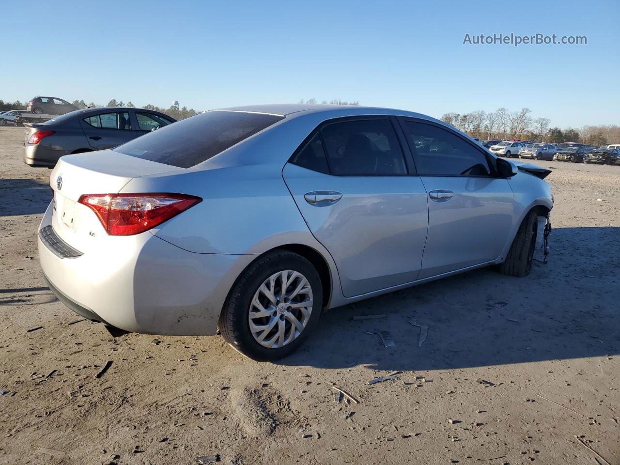 2019 Toyota Corolla L Silver vin: 2T1BURHE8KC168768