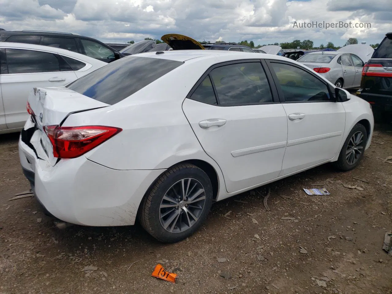 2019 Toyota Corolla L White vin: 2T1BURHE8KC226975