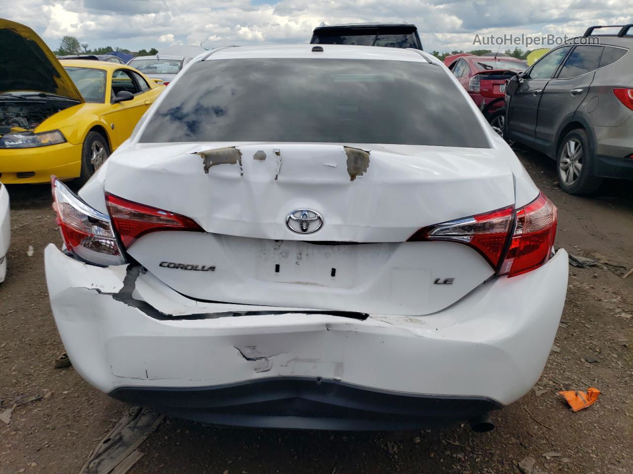 2019 Toyota Corolla L White vin: 2T1BURHE8KC226975