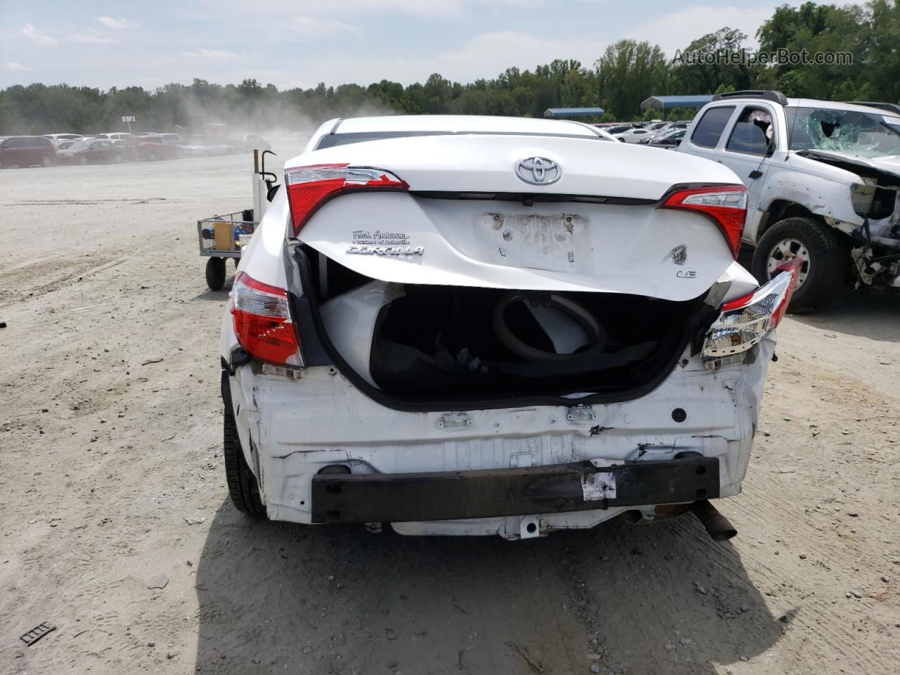 2015 Toyota Corolla L White vin: 2T1BURHE9FC428794